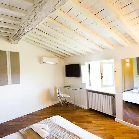 Casamia Bed & Breakfast
